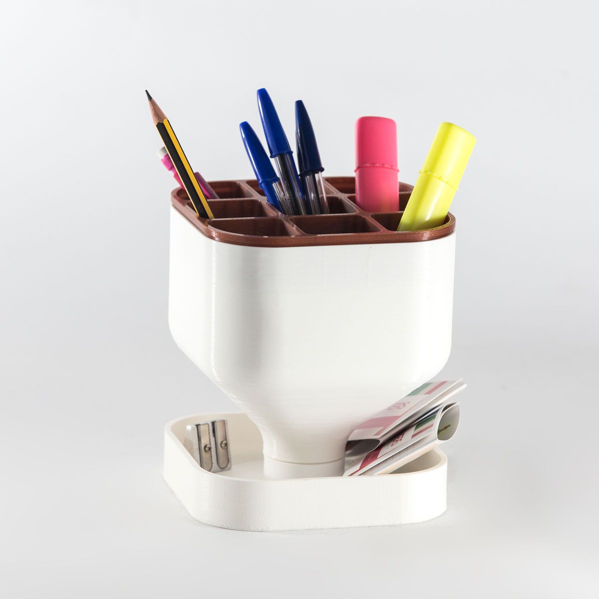 oPen [Desktop Pen Holder]